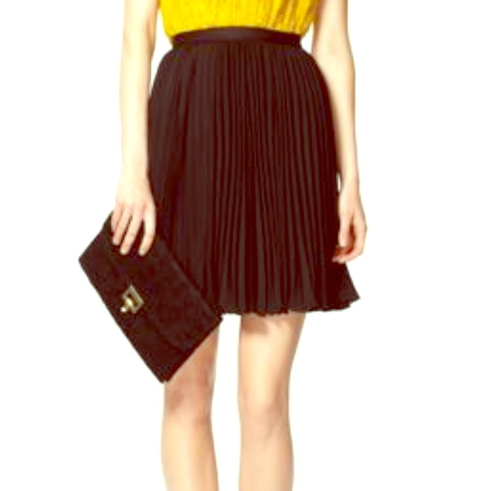 SOLD - Jason Wu. Black accordion skirt. Sz 2.
